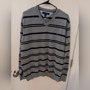 Men's Tommy Hilfiger V-neck Sweater